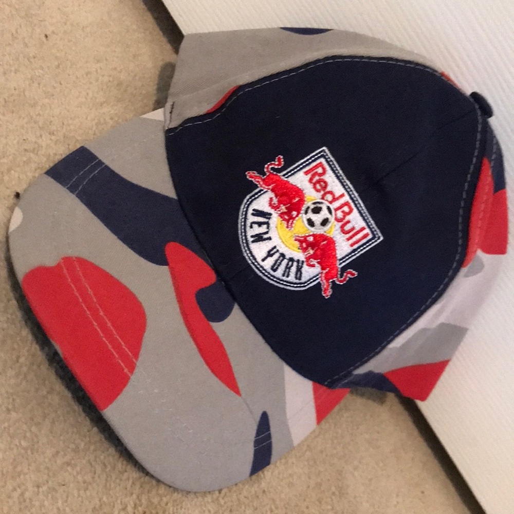 Red Bulls adjustable baseball hat